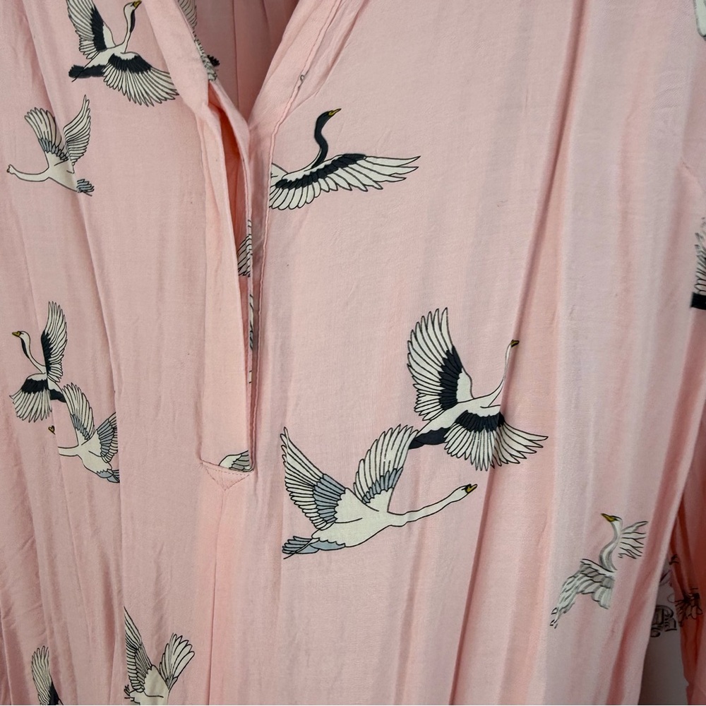 Joules long sleeve shirt, birds, black white Pink Top with Swan Design - Picture 7 of 12